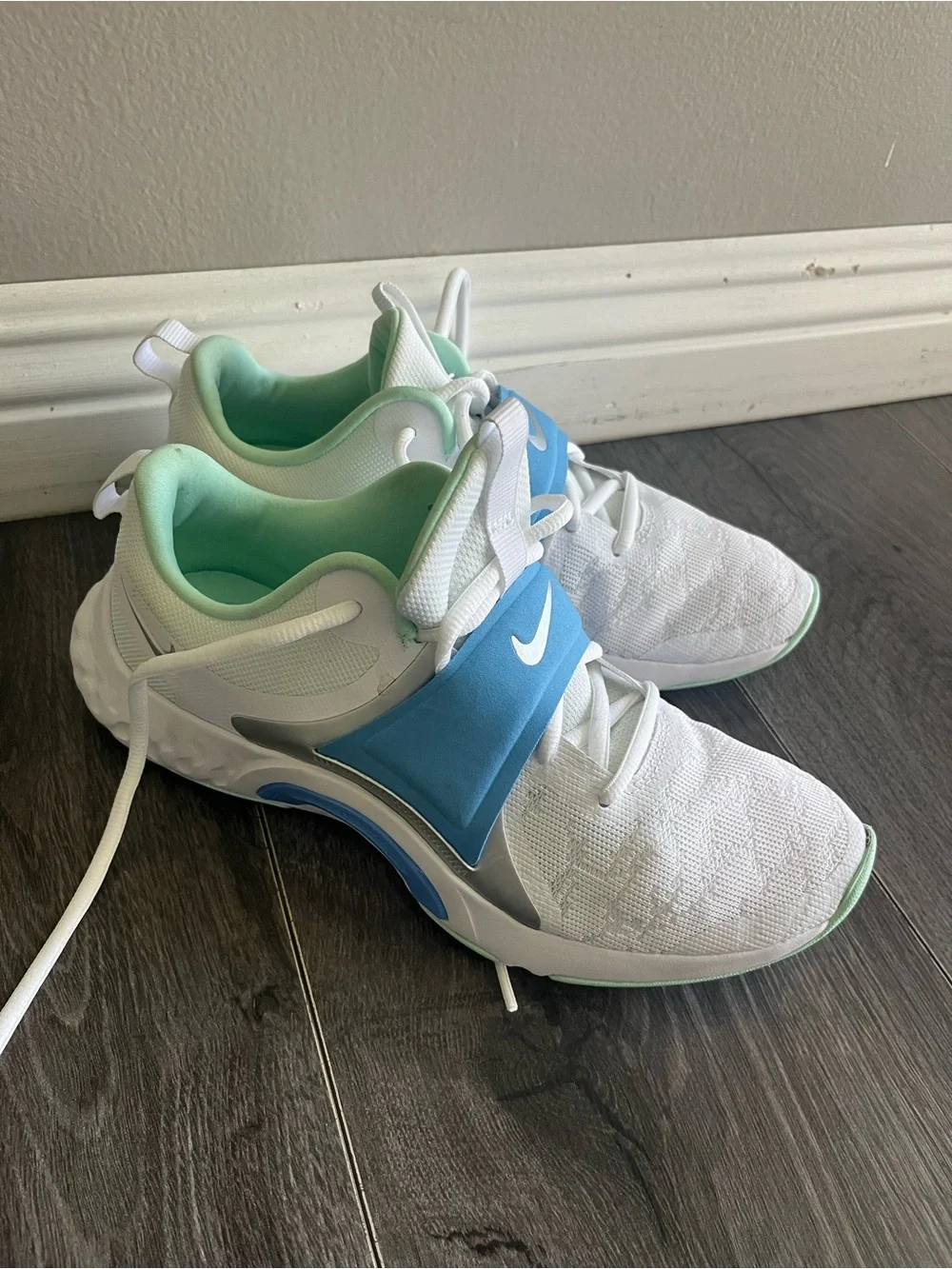 Women’s Nike White Sneakers with Light Blue Strap and Mint Lining